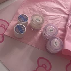 2 kiss powder and 3 dip powders!!