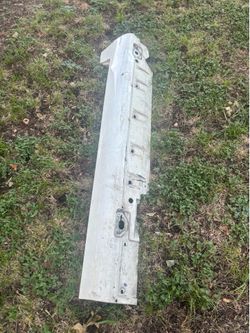 2005-2008 Chrysler crossfire rocker panel left driver side
