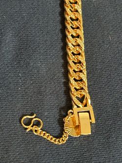 24K Gold Plated Chain Bracelet with a unique design