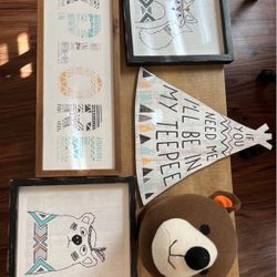 Bear head and Explore Wall Decor