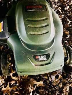 Electric lawnmower/gas lawnmower with a broken self propelled cable/electric heater/ large shop-Vac and a small shop Vac