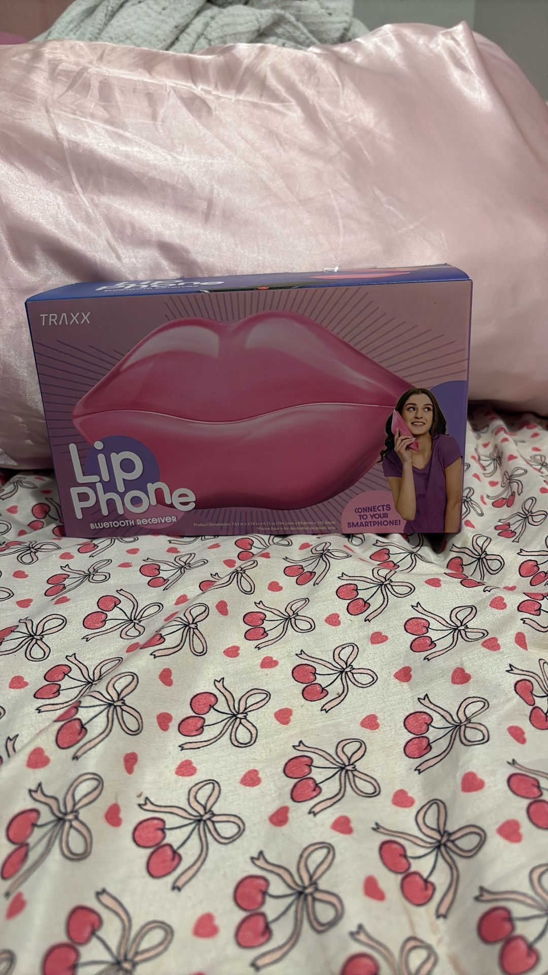 Viral Lip Phone Bluetooth 