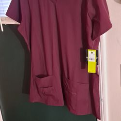 New Scrubs Size 2x Just Shirt