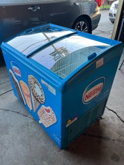 Nestlé Branded Commercial Chest Freezer