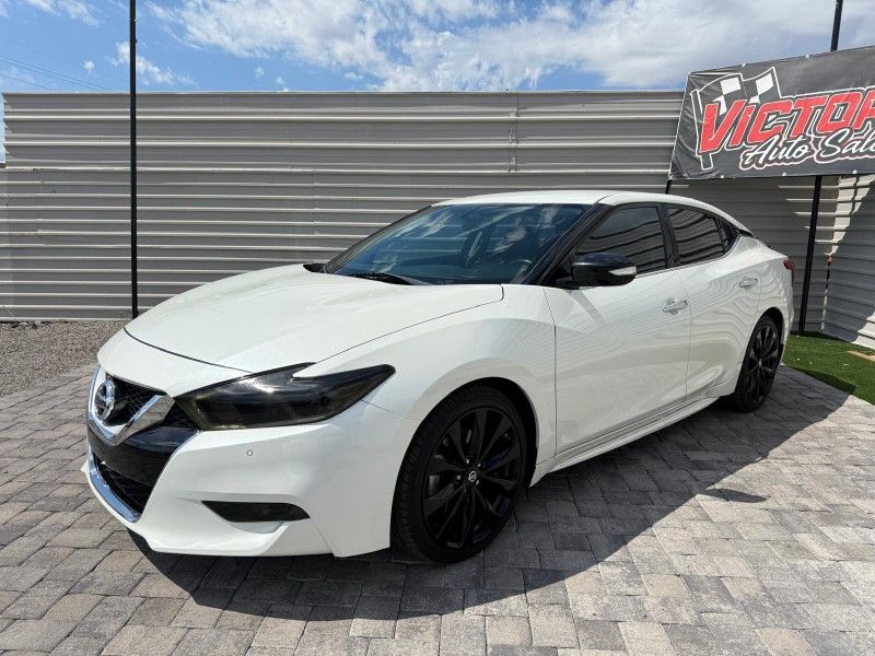 2017 Nissan Maxima SR