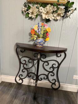 Half moon table