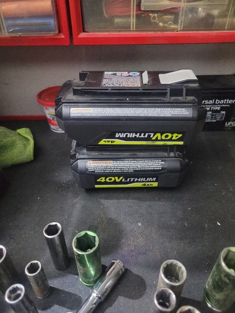 2 Ryobi 40V Batteries