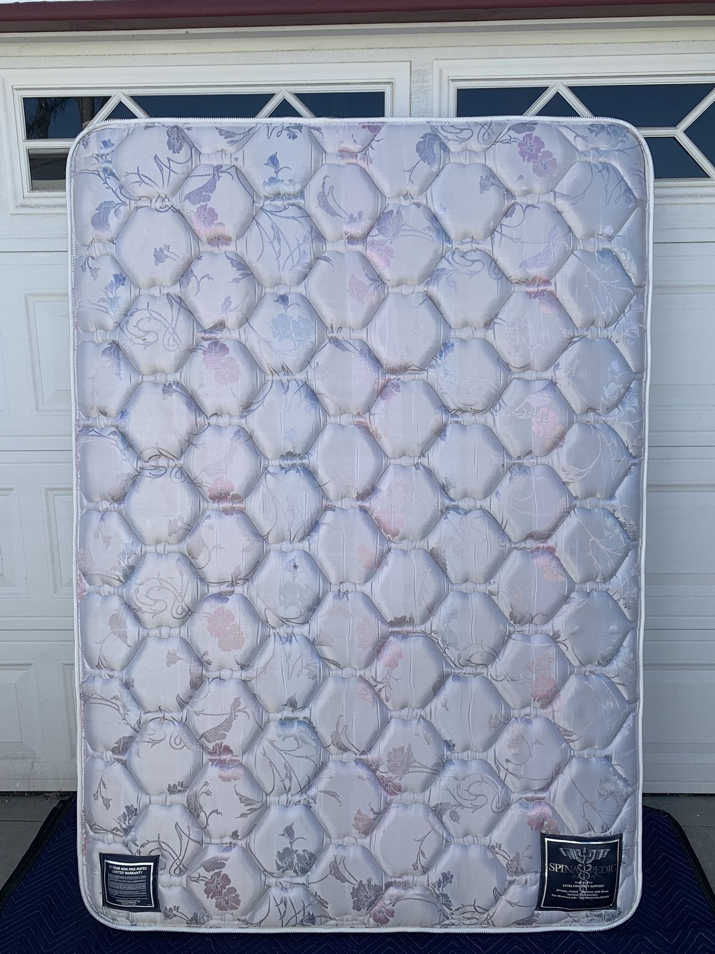 LIKE NEW/QUALITY FULL SIZE BED/EXCELLECONDITION
