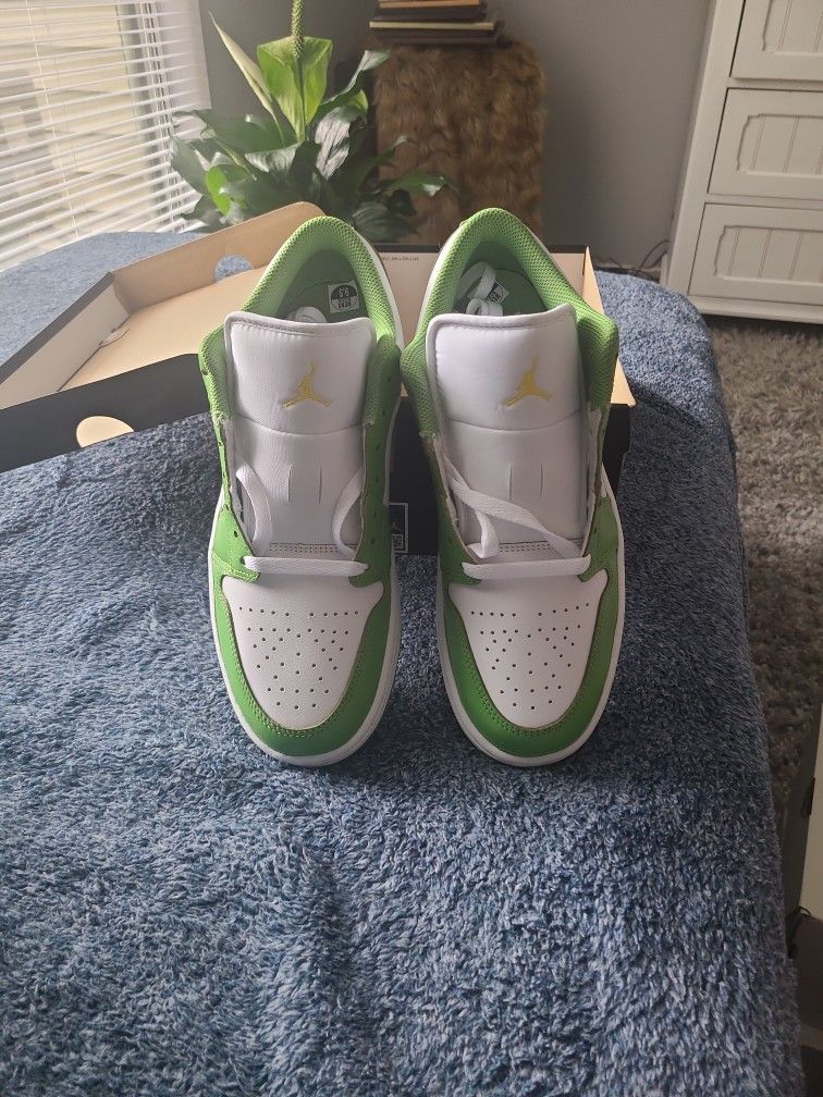 Air Jordan 1 Low SE