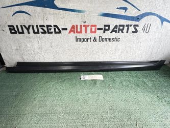 2018 - 2024 TOYOTA CAMRY LE XLE LEFT DRIVER ROCKER PANEL MOLDING OEM UY82418