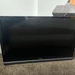 Vizio TV 37"