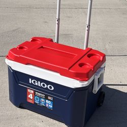 Igloo wheeled 60qt cooler 