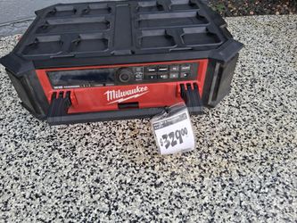 PACKOUT RADIO MILWAUKEE TOOL ONLY