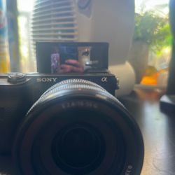 Alpha 6600 4K w/ E 2.8/16-55 G Lens Only 1800$ 