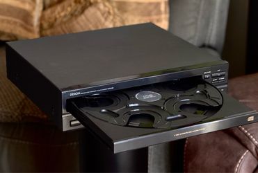 Denon DCM360 5 Disc Carousel CD Player - MINT