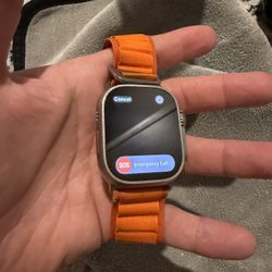 Apple Watch Ultra 49mm Titanium GPS + LTE – Excellent Condition
