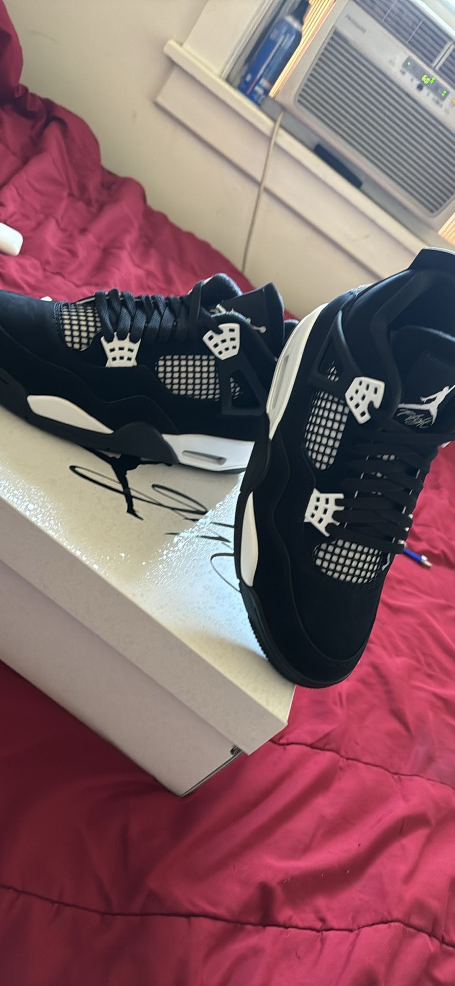 White Thunder 4s!!