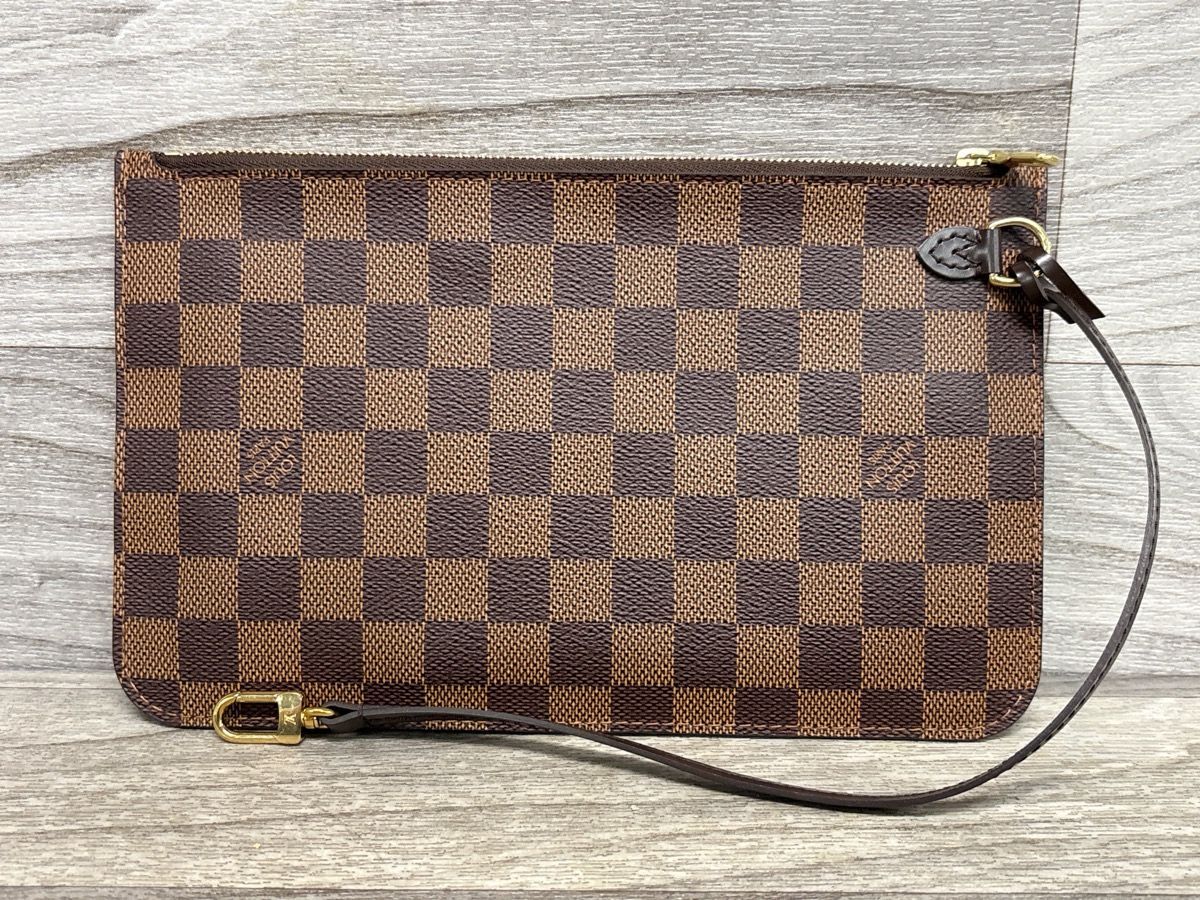 Louis Vuitton Damier Ebene Neverfull Pouch (A1D026222)