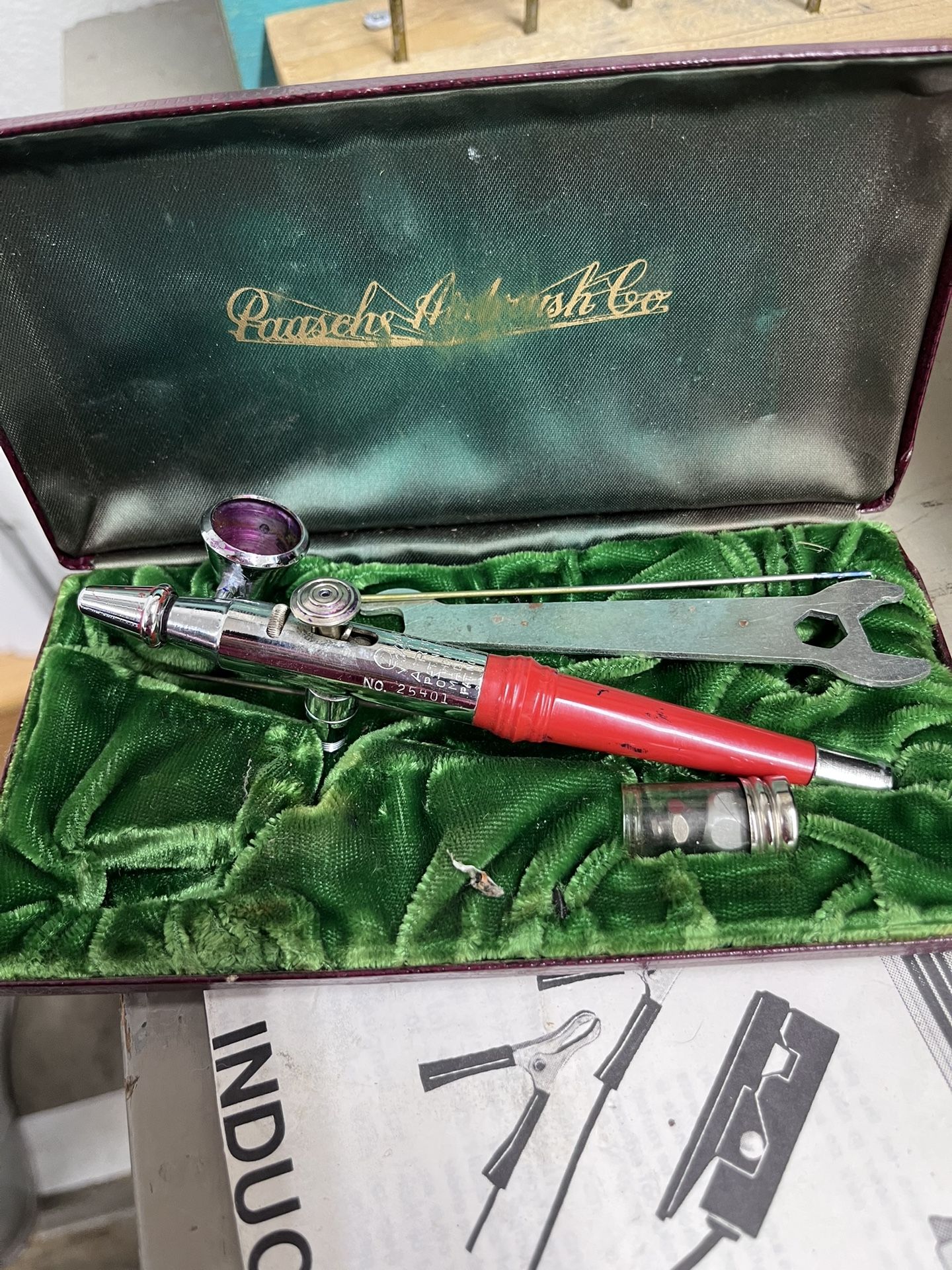 Paasche Airbrush Kit