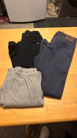 Mixed Lot of 3 Men's Pants