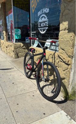 Throne 29er(shoot offers or trade)