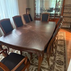 Beautiful 8 Person Table And A Hutch. 