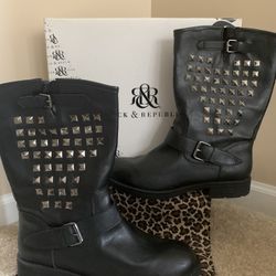 WOMENS BOOTS 