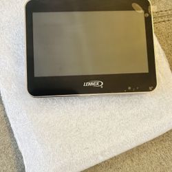 LENNOX smart Home THERMOSTAT 