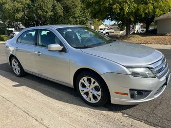 2012 Ford Fusion -low miles-