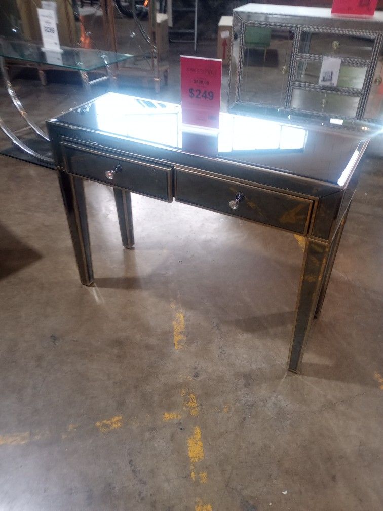 Console Table ( Ask For Jose)