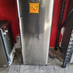New LG 6.0 Cu. FT. Freezer 21 Inc Wide 52 Inc Tall 