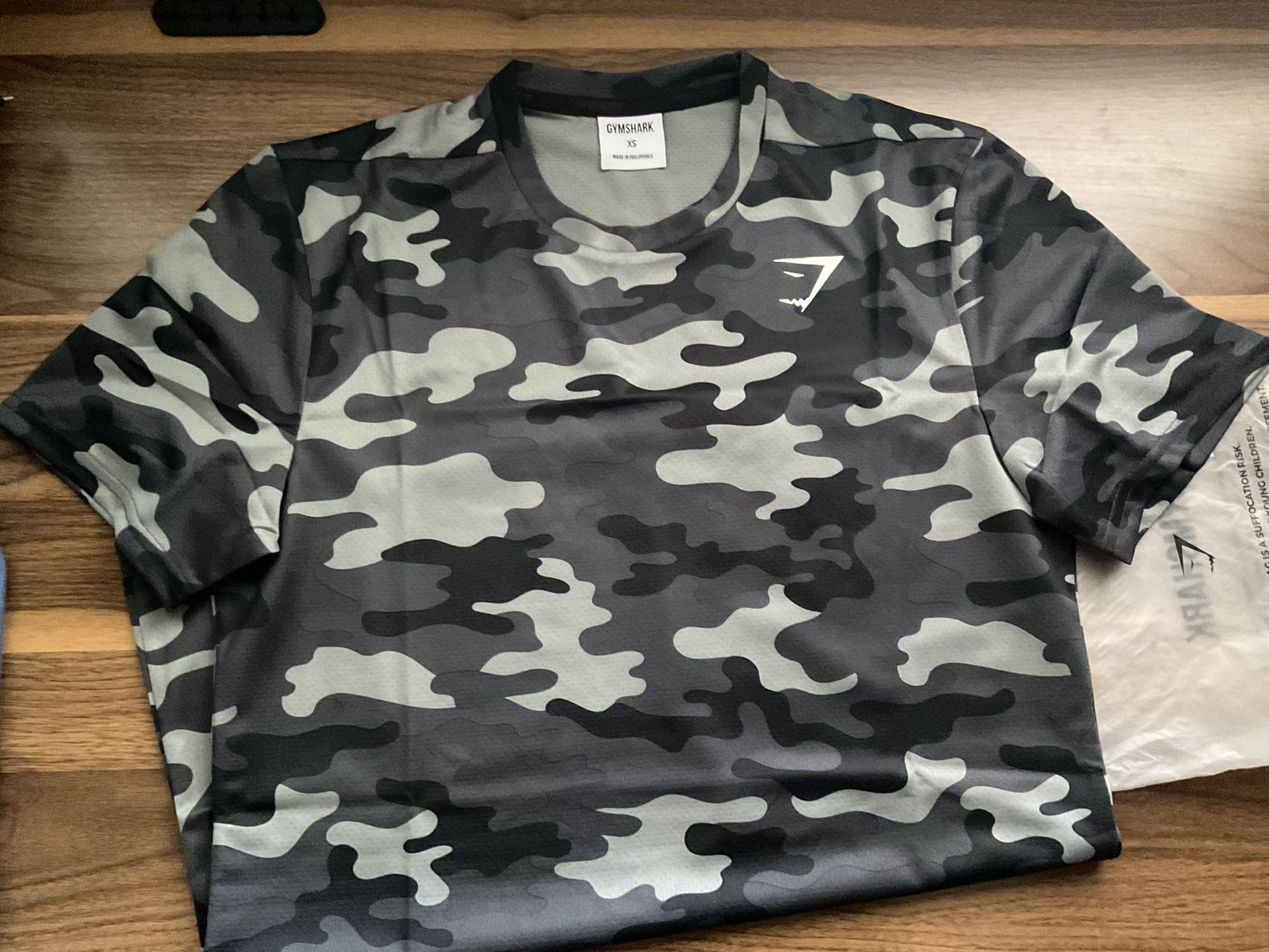 Gymshark Camo T-shirt (New) (XS) for Sale in Vista, CA - OfferUp