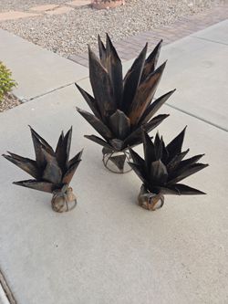 METAL YARD ART AGAVE CACTUS SCULPTUREs