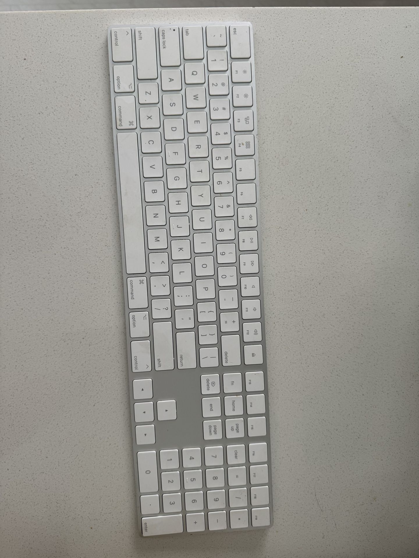 Apple Keyboard