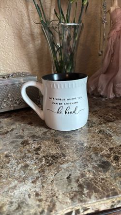 Large Be Kind Mug