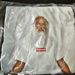Supreme Tee