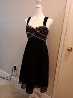 Vestido De Fiesta Con Diseño Size 4