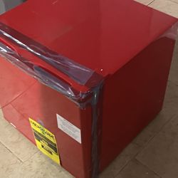 Mini fridge