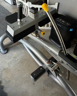Hoist Fitness RPL-5363 (Seated Calf)