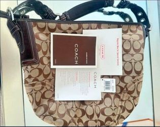 Coach Purse Brand New ( Never Used)