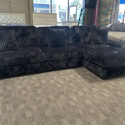 Deep And Comfy Black Sectional W Cupholders 