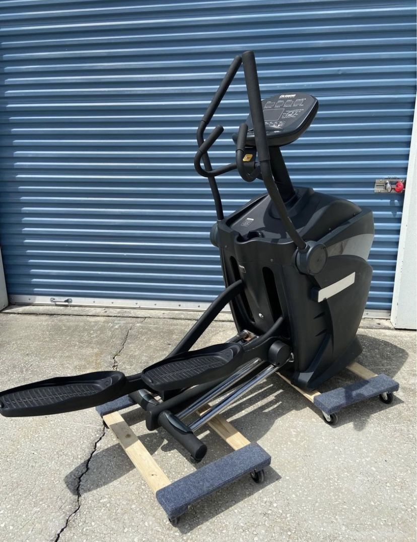 Q35e Octane Fitness Elliptical