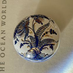 Pretty Ceramic Lidded Trinket Box