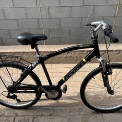 Black Kent Avondale 7 Speed Bike