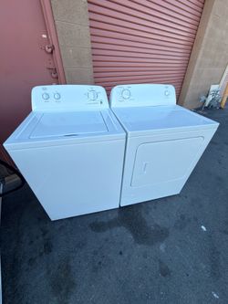 WHIRLPOOL WASHER N DRYER