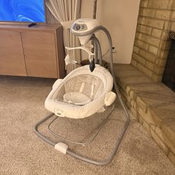 Graco Baby Swing