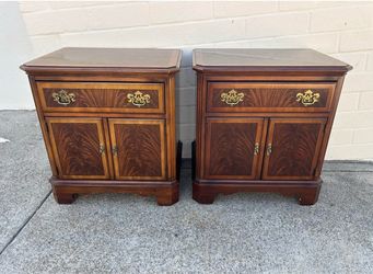 Pair of Vintage Drexel Nightstands