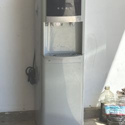 Water Dispensor 