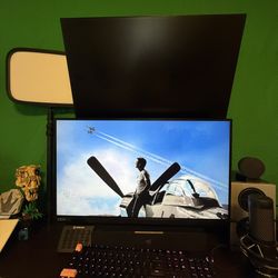 Selling Monitors, Don’t Use Pc Anymore Everything Must Go