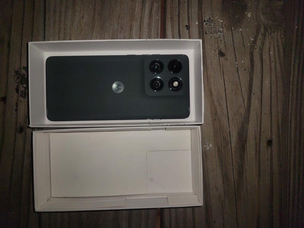 Motorola Edge 2025
